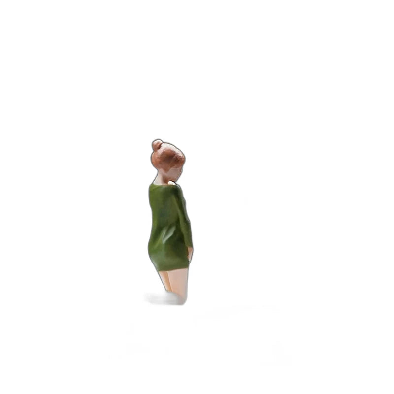 1:64 Miniature Figures – 50 People, Animals & Props, Bun-Hair Girl – Green base