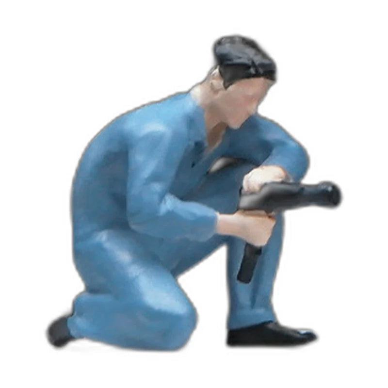 1:64 Miniature Figures – 50 People, Animals & Props, Mechanic – Blue base